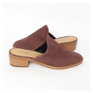 SOLUDOS Women’s Venetian Suede Mule
